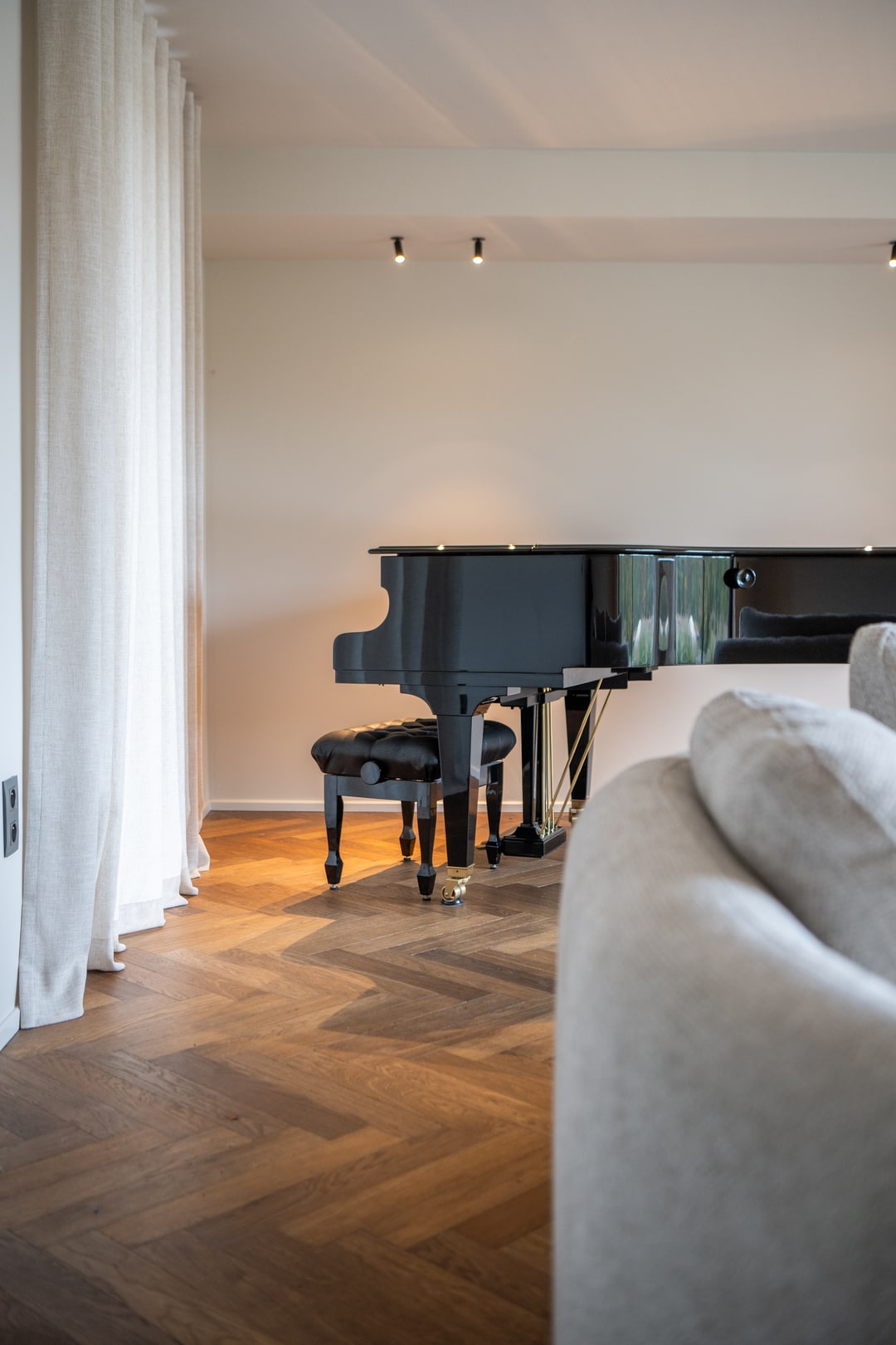 Vloerafwerking in een woning in Bokrijk